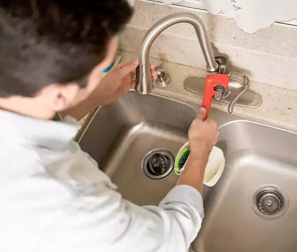 Professional Emergency Plumbing Repair in Ives Estates, FL