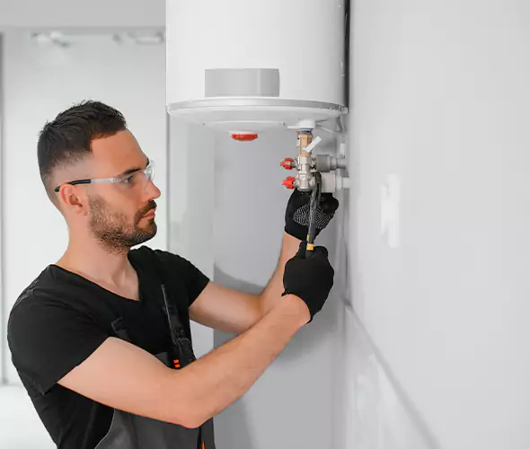 Expert Plumber for Water Heater Expansion Tank Installation in Ives Estates, FL