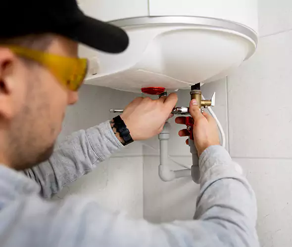 Get Affordable Water Heater Repair Service in Ives Estates, FL